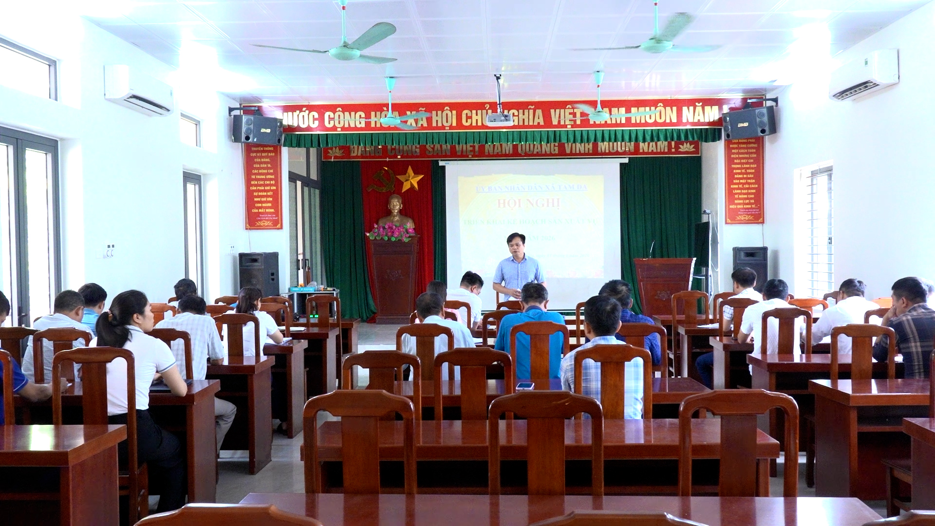 UBND XÃ TAM ĐA TRIỂN KHAI KẾ HOẠCH SẢN XUẤT VỤ MÙA NĂM 2026.jpg
